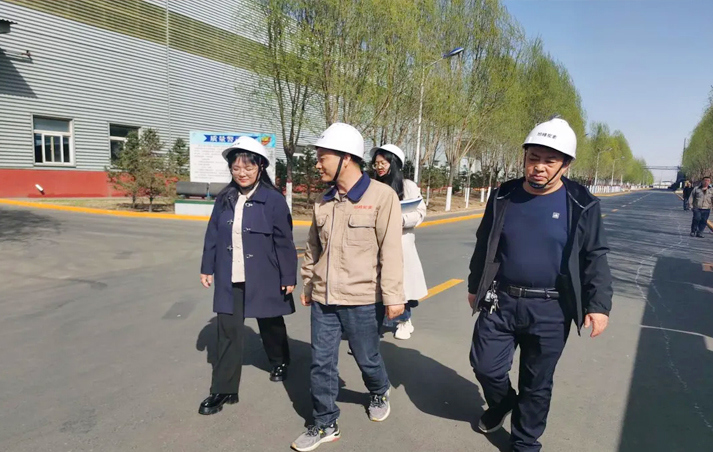 察右前旗委常委、政府副旗長(zhǎng)馬建波蒞臨公司調(diào)研指導(dǎo)工作